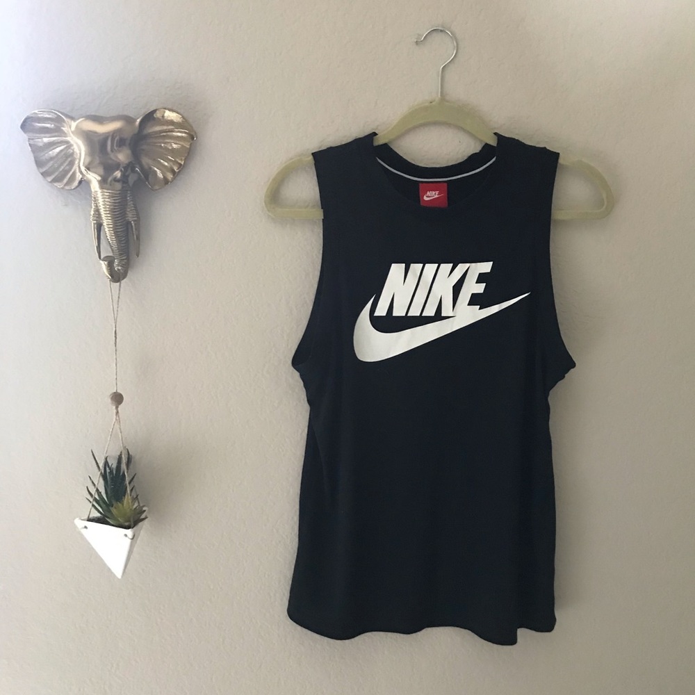 Nike tank